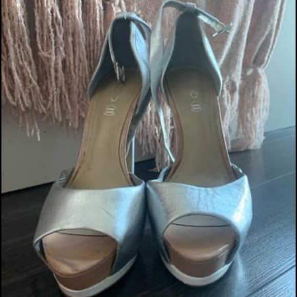 Silver Aldo Heels - Picture 2 of 6